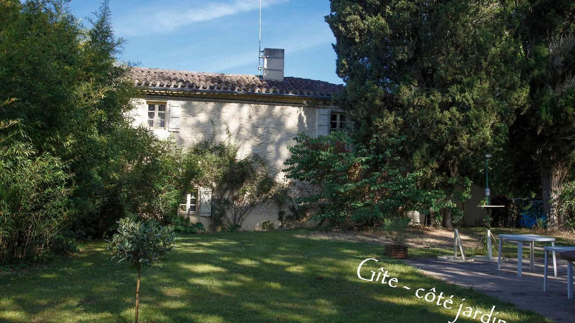 La Maison Tricherie Crastes 0*,  França